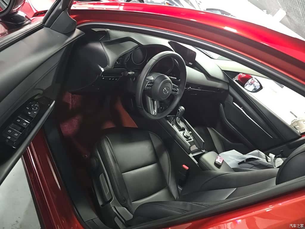 Mazda Mazda3, 2020 16