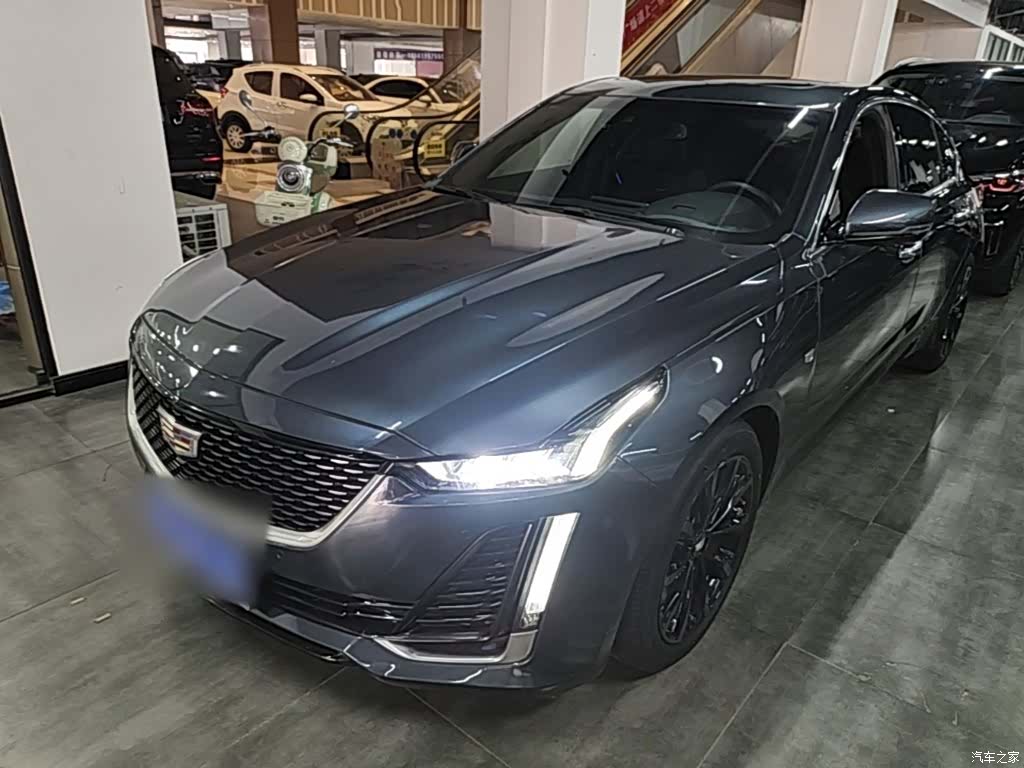 Cadillac CT5, 2022 1