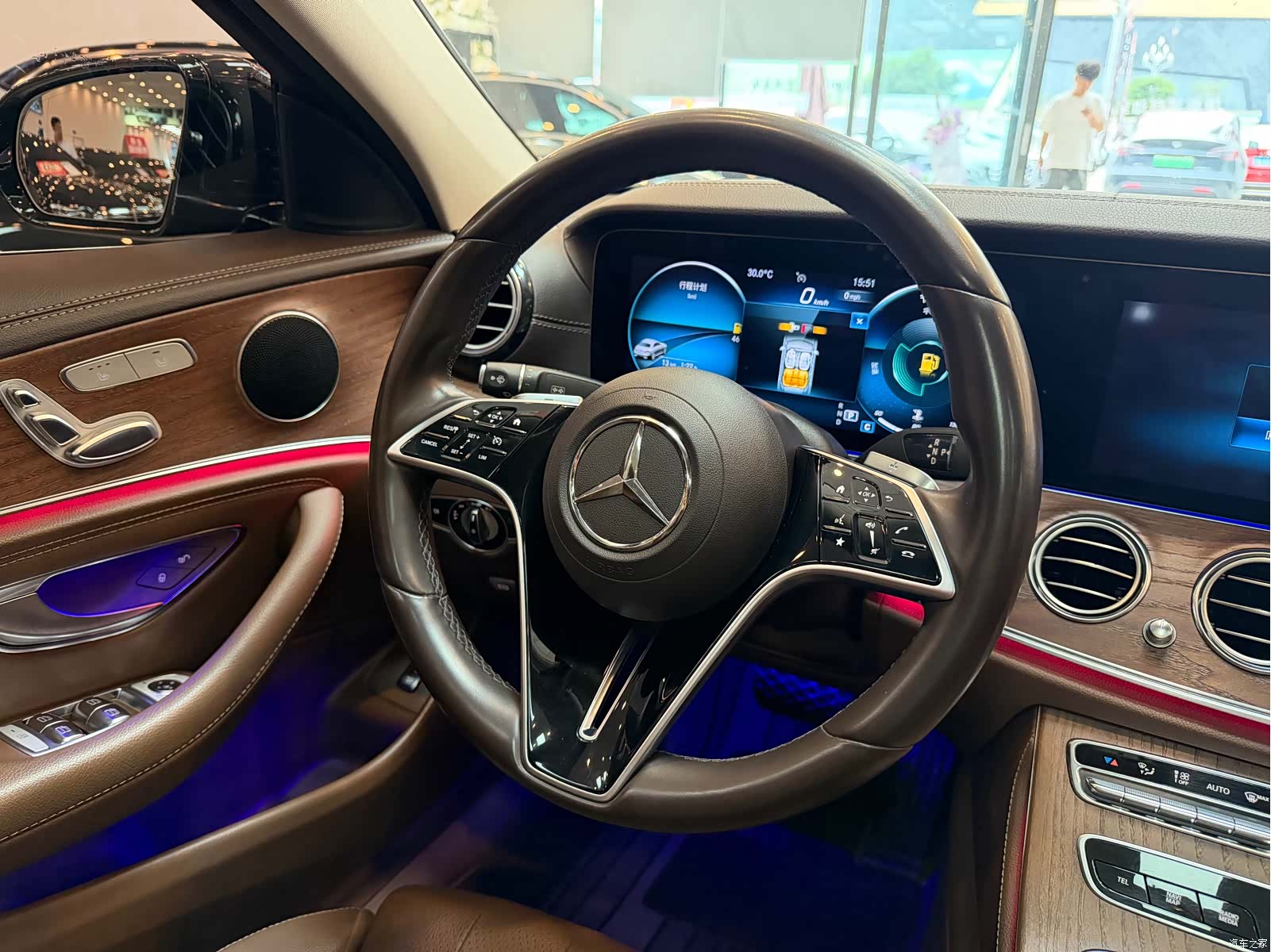Mercedes-Benz E-Class, 2022 12