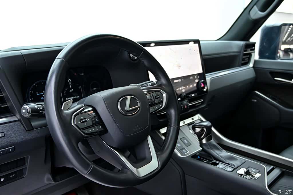 Lexus GX, 2025 13