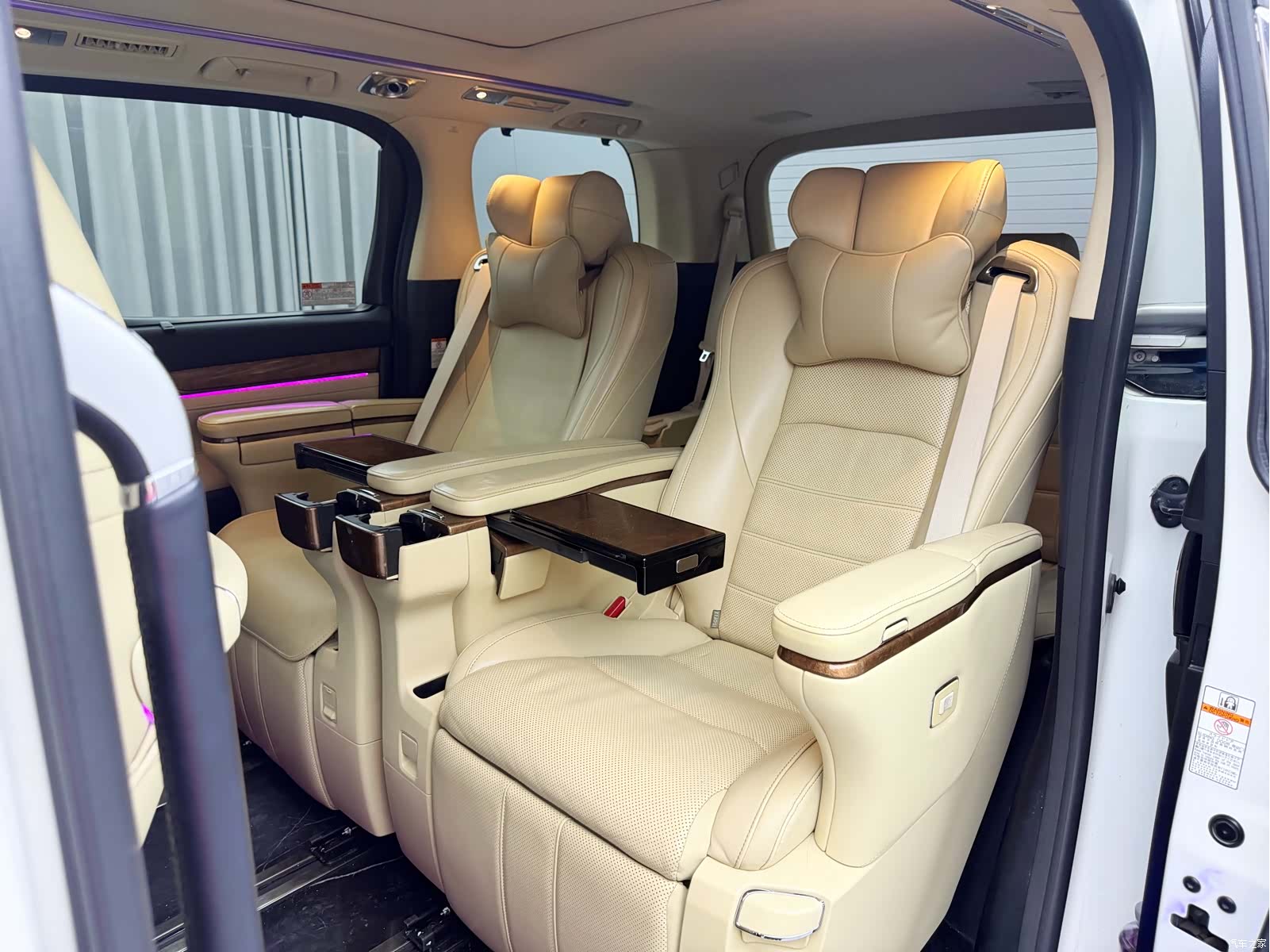 Toyota Alphard, 2016 17