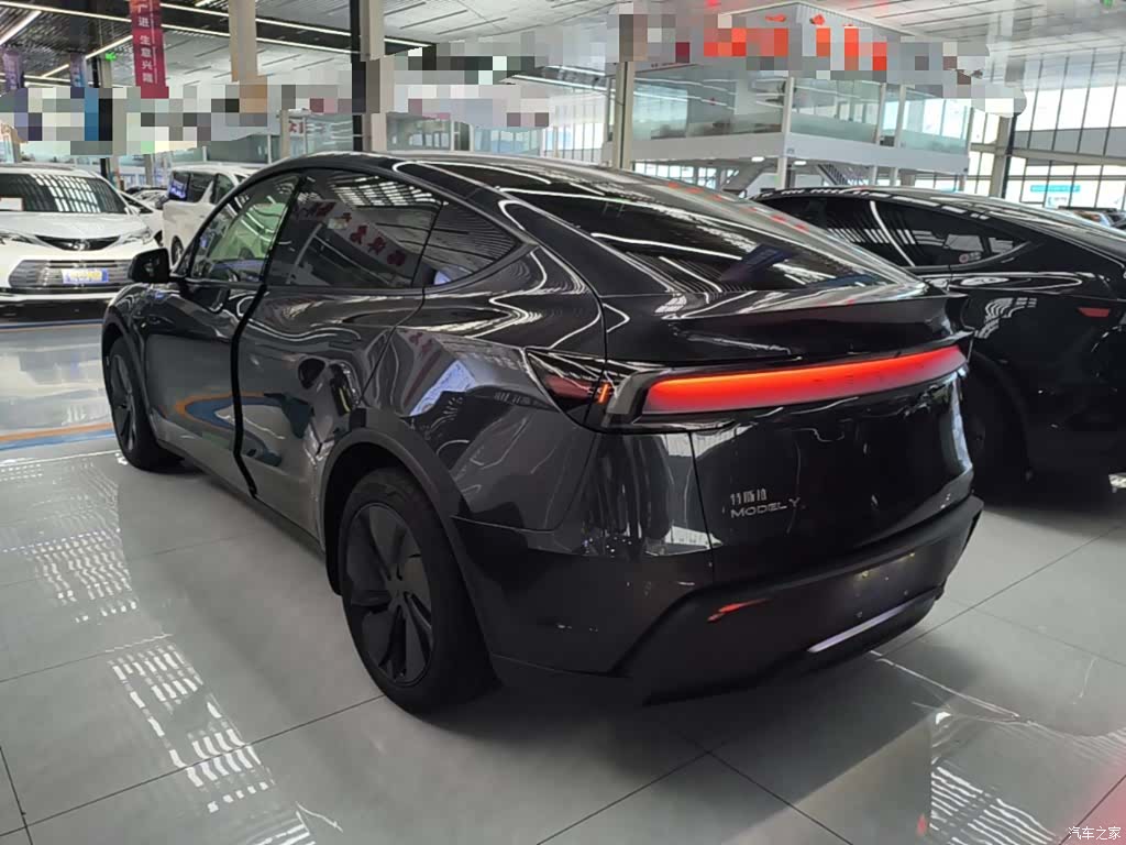 Tesla Model Y, 2025 все фото