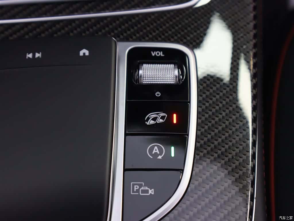 Mercedes-Benz E-Class, 2023 25