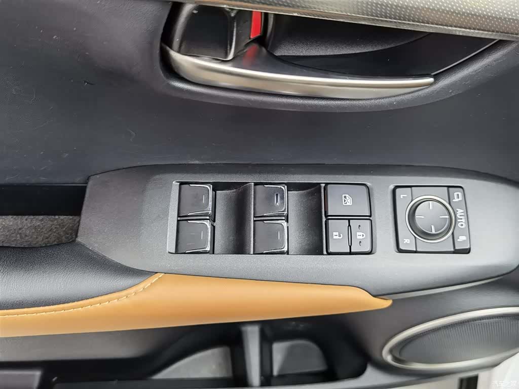 Lexus NX, 2018 9