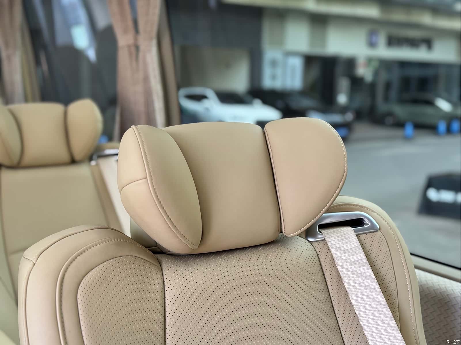 Toyota Coaster, 2023 22