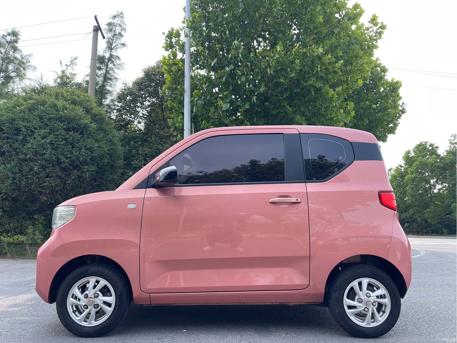 Wuling MINIEV, 2020 4