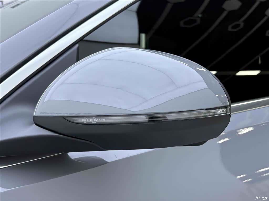 Mercedes-Benz C-Class, 2023 11