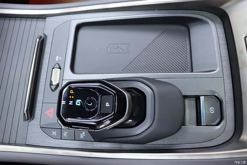 Ford Edge L, 2023 10