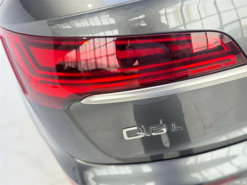 Audi Q5L, 2022 11