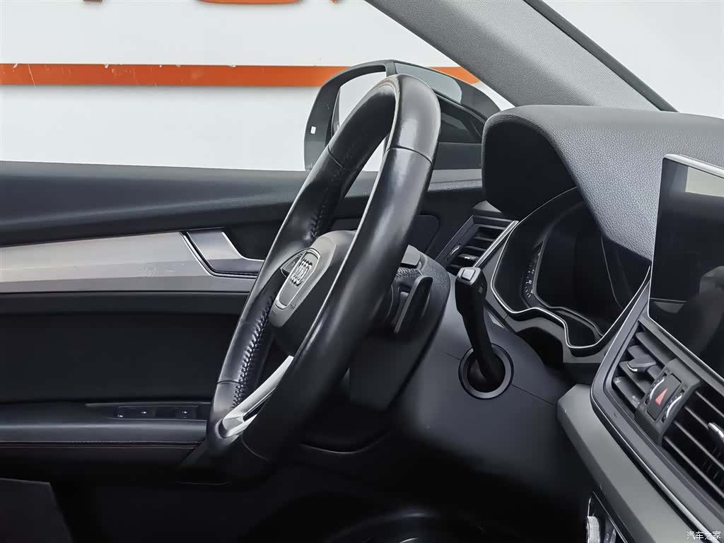 Audi Q5L, 2018 22