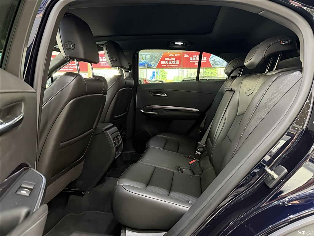 Cadillac XT4, 2020 12