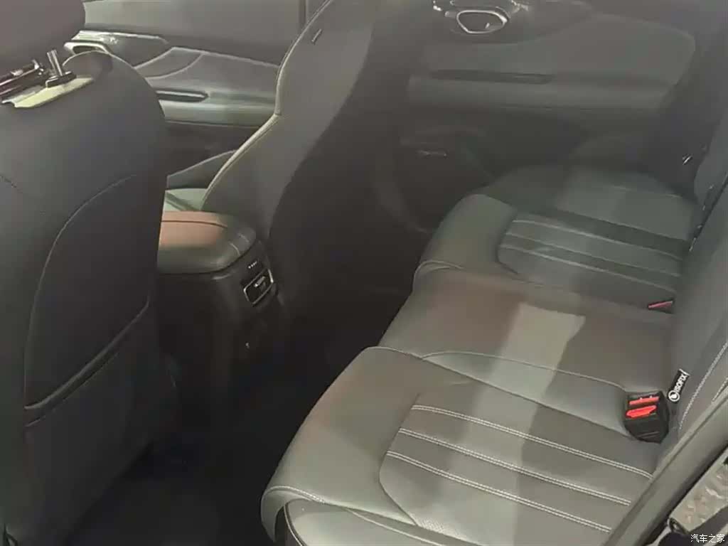 Trumpchi Empow, 2025 6