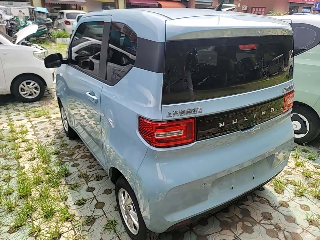 Wuling MINIEV, 2021 все фото