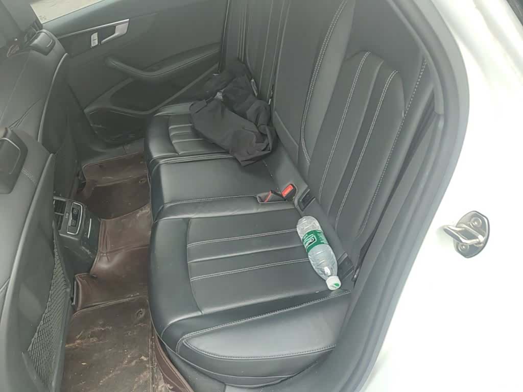 Audi A4L, 2023 17