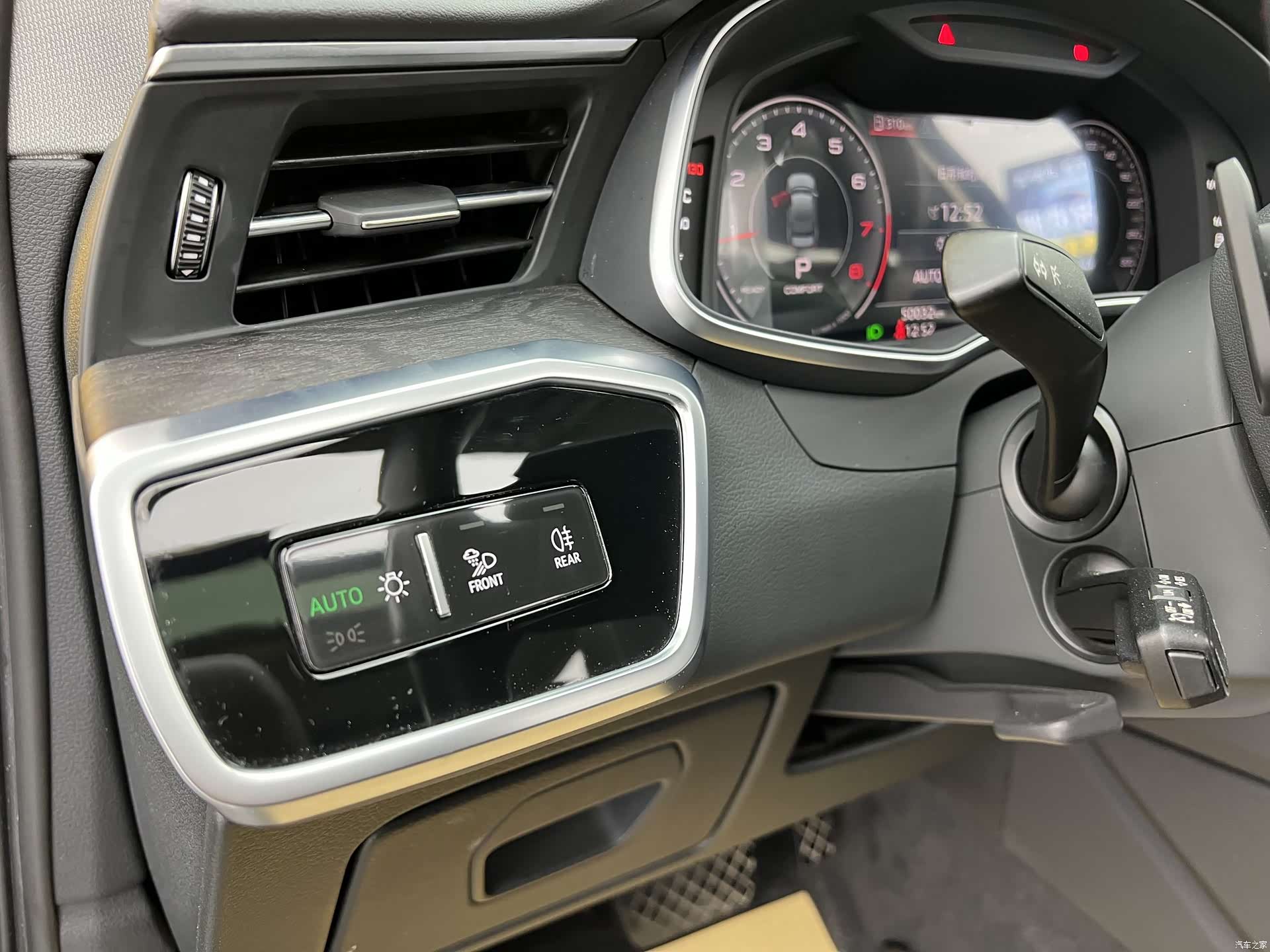 Audi A6L, 2023 все фото
