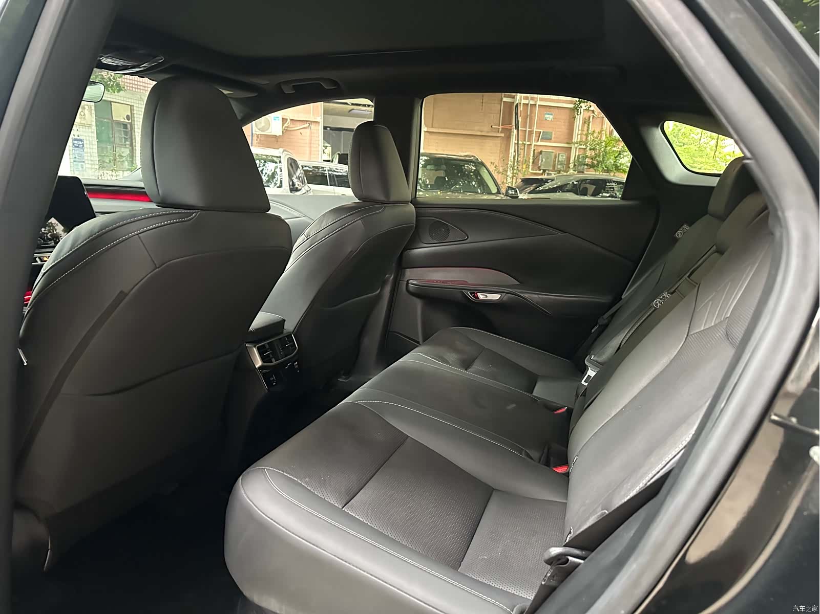 Lexus RX, 2025 6
