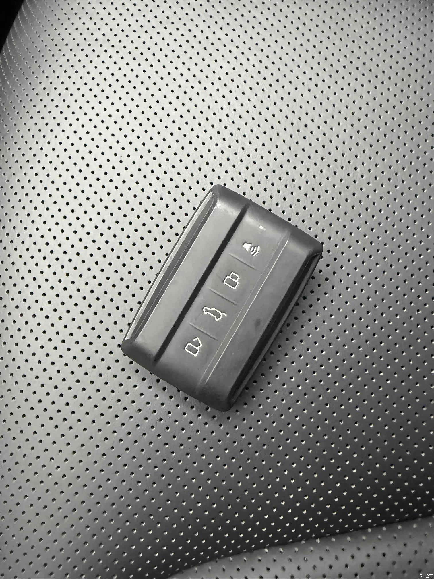 Tank 300, 2025 19