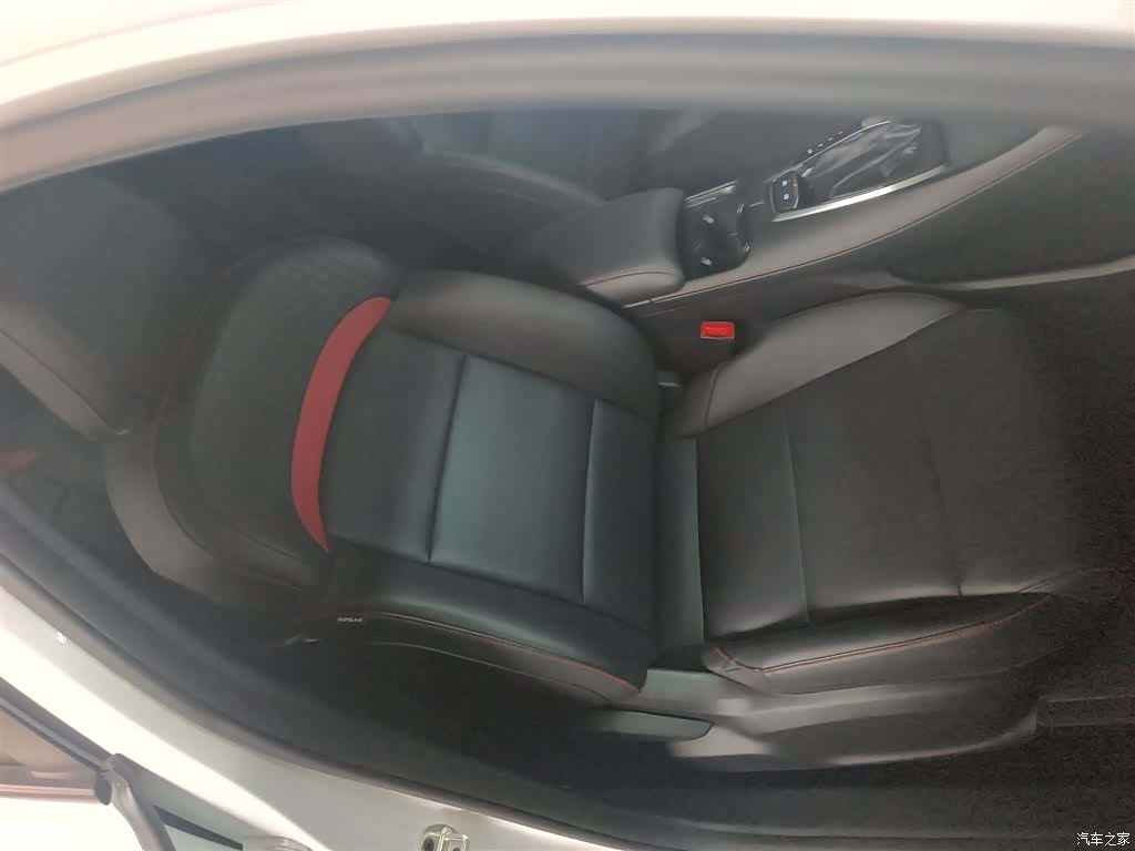 MG MG5, 2025 25