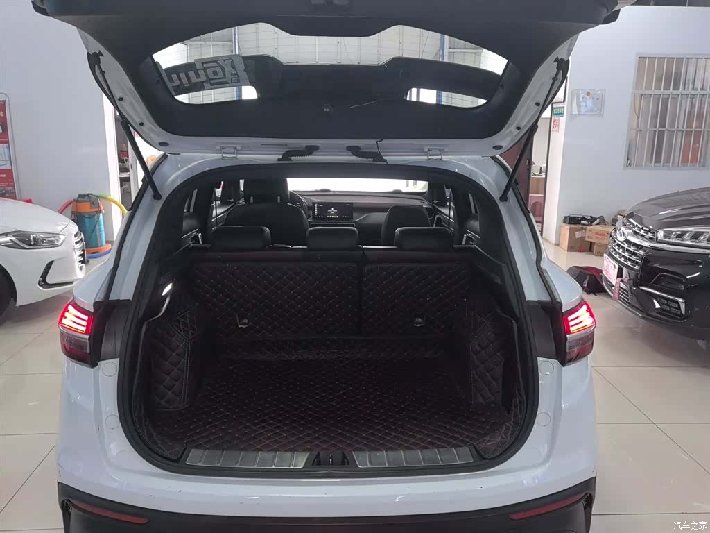 Geely Coolray, 2019 19
