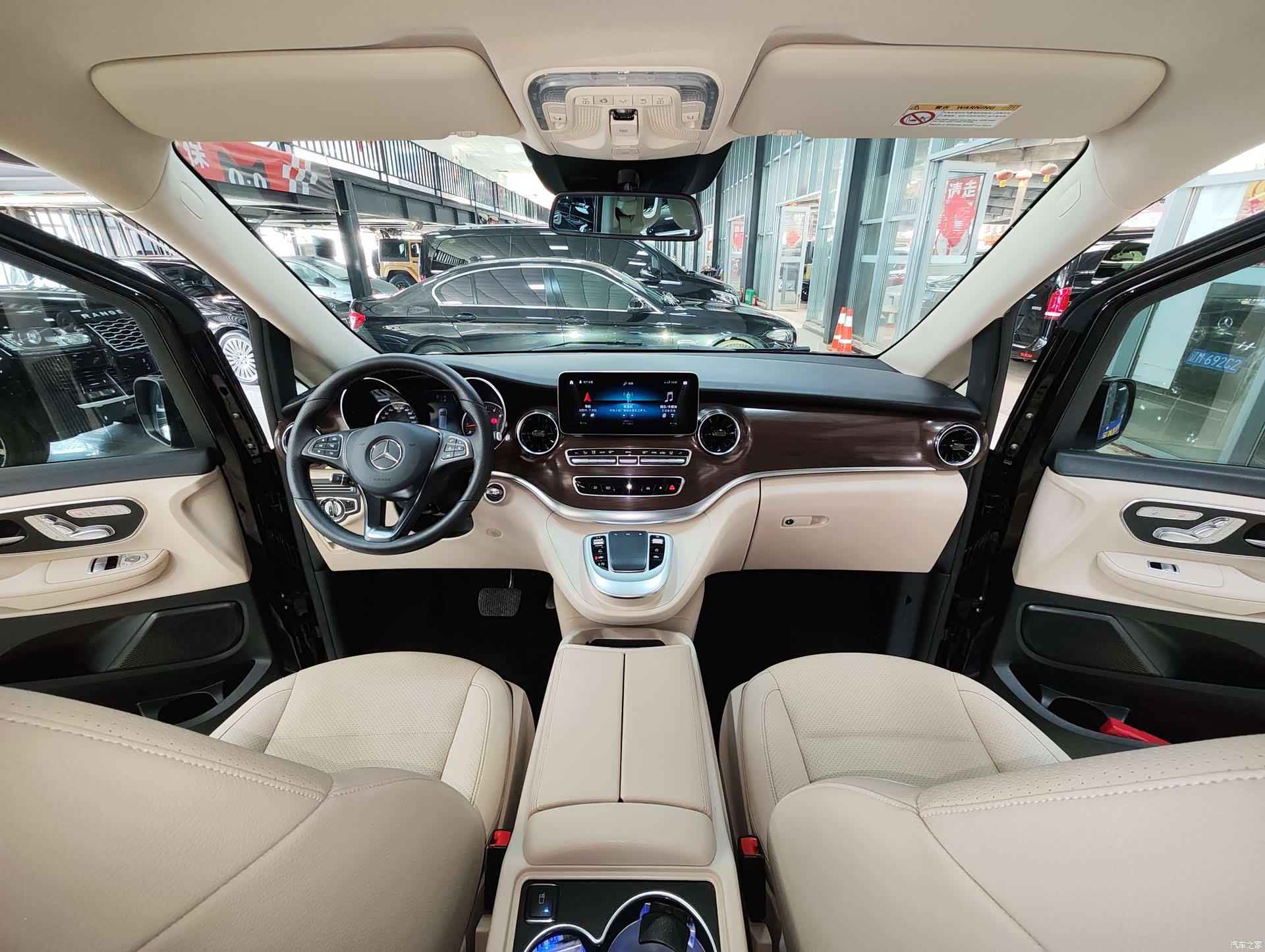 Mercedes-Benz V-Class, 2022 6