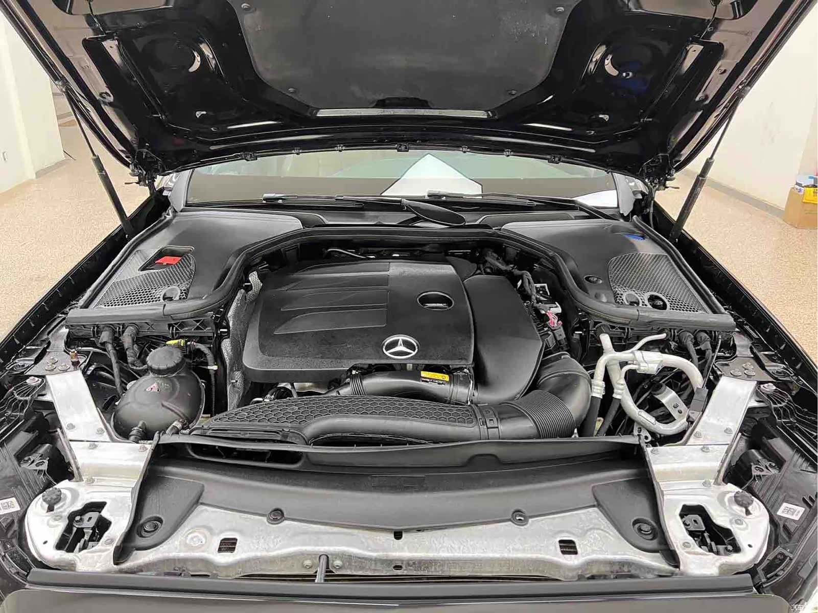 Mercedes-Benz E-Class, 2023 27