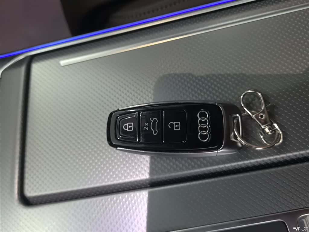 Audi A7L, 2023 9