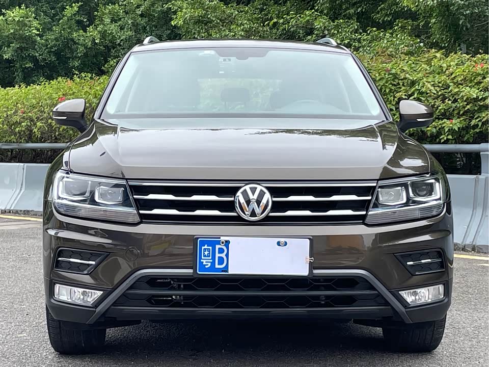 Volkswagen Tiguan L