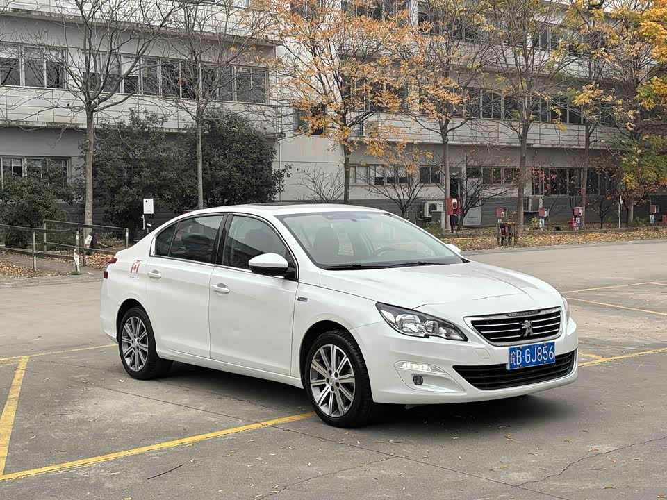 Peugeot 408