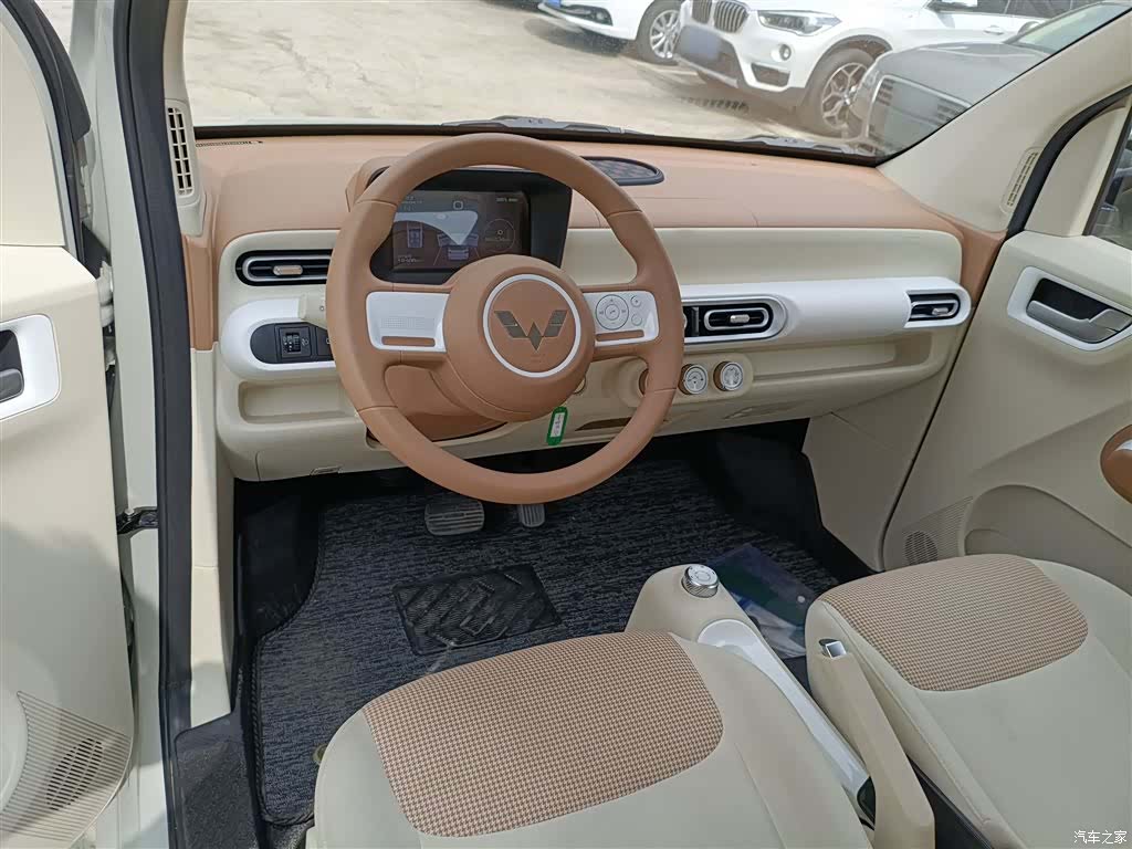 Wuling MINIEV, 2025 6