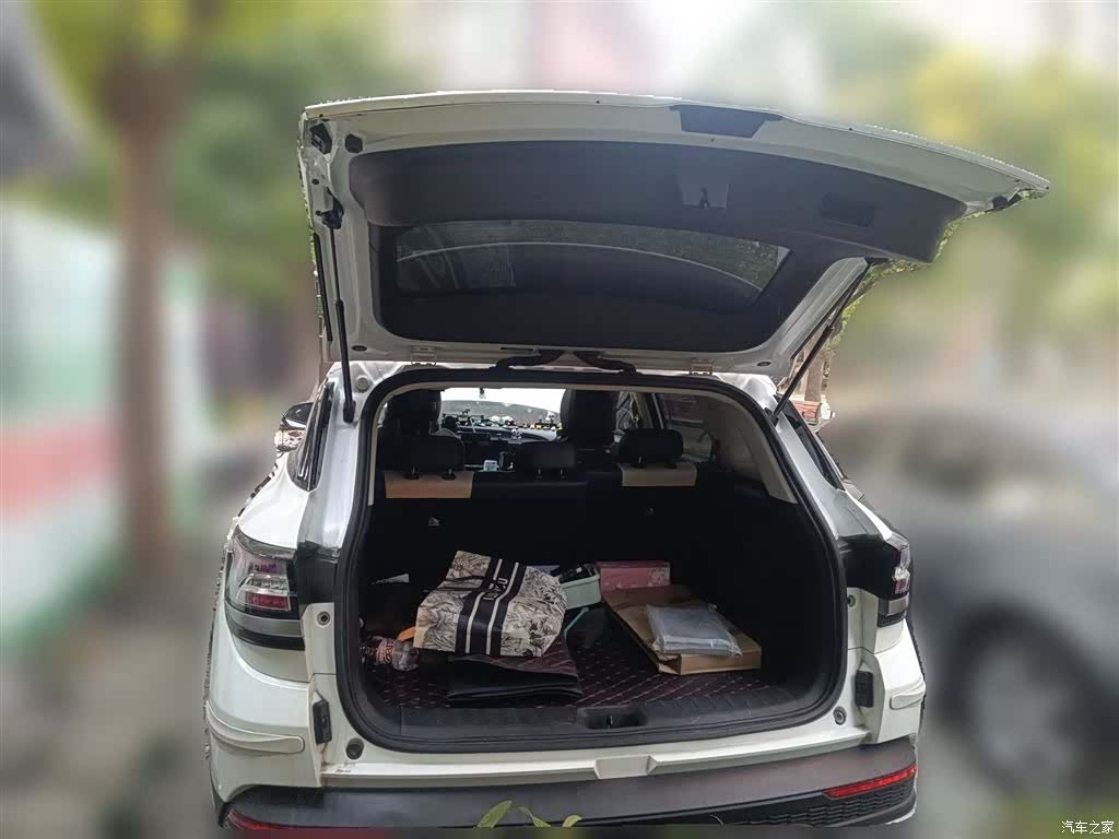DongFeng AX7, 2022 10