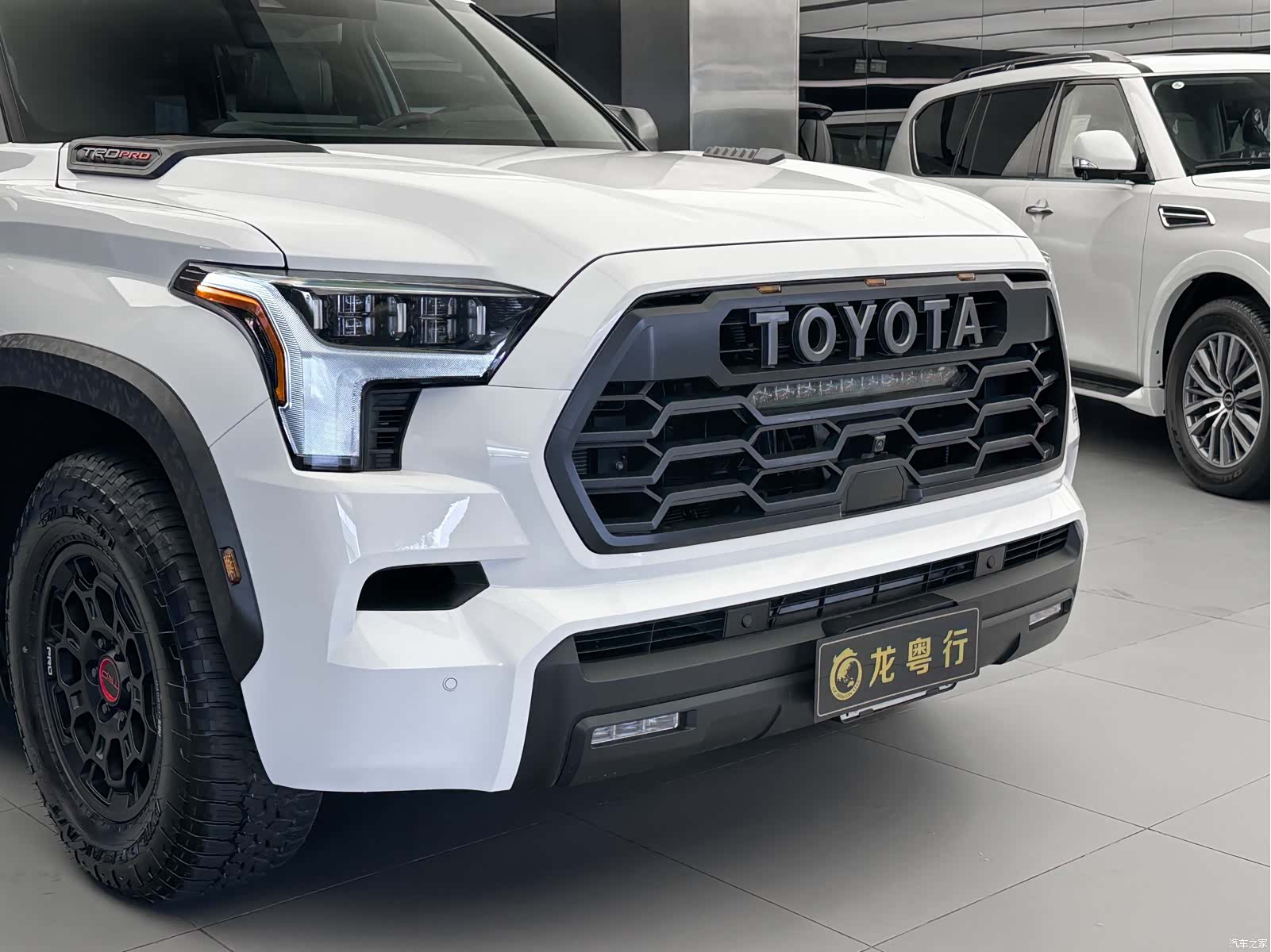 Toyota Sequoia, 1900 все фото