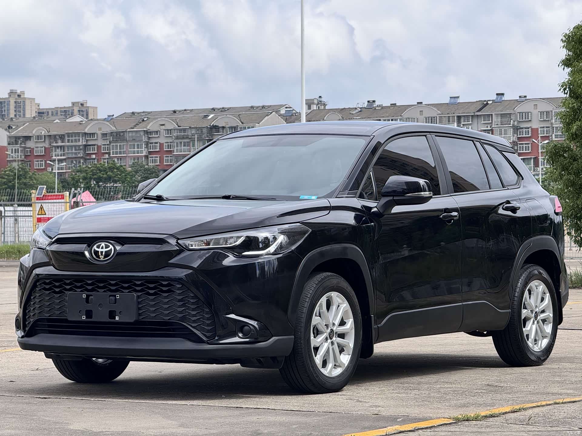 Toyota Frontlander, 2023 1