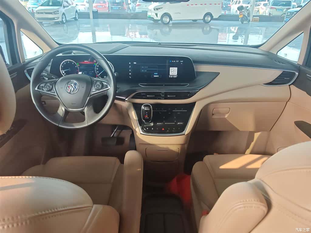 Buick GL8, 2021 3