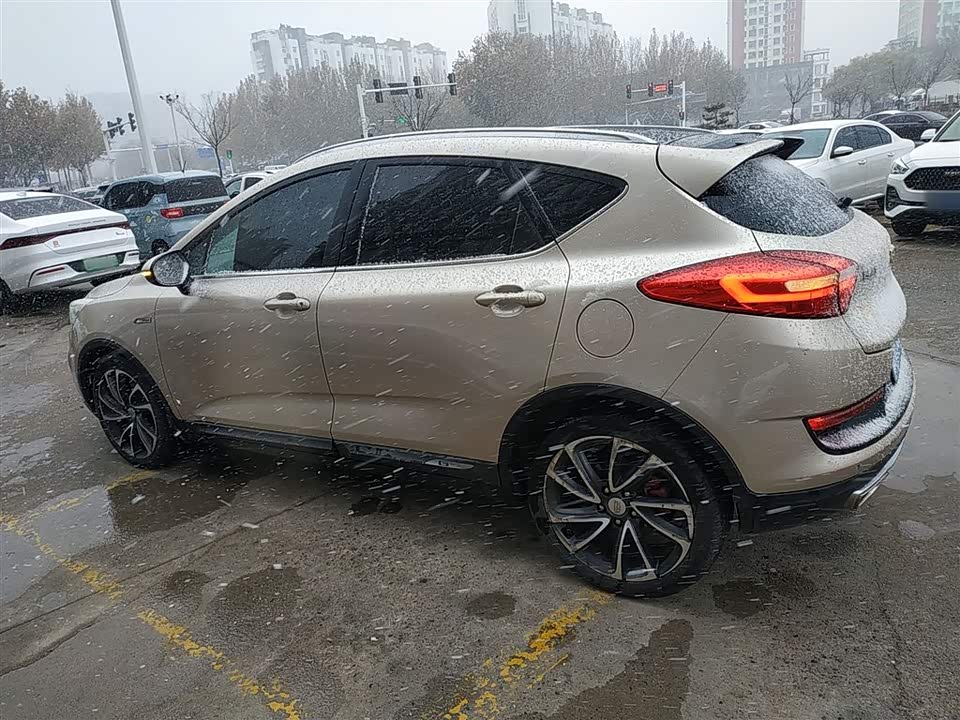 Geely Emgrand GS