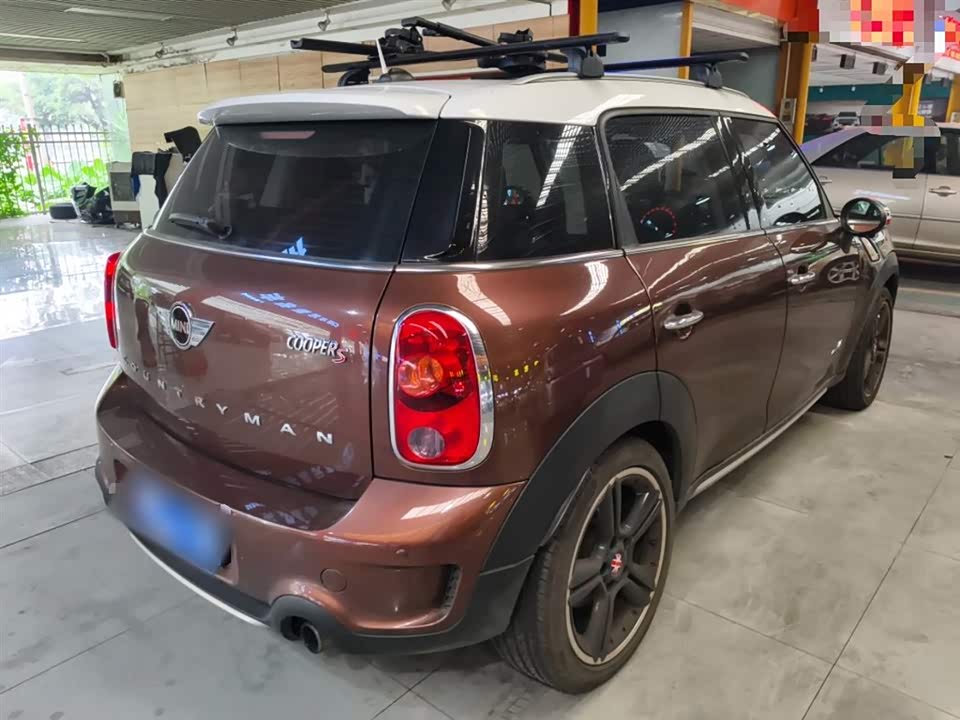 MINI COUNTRYMAN