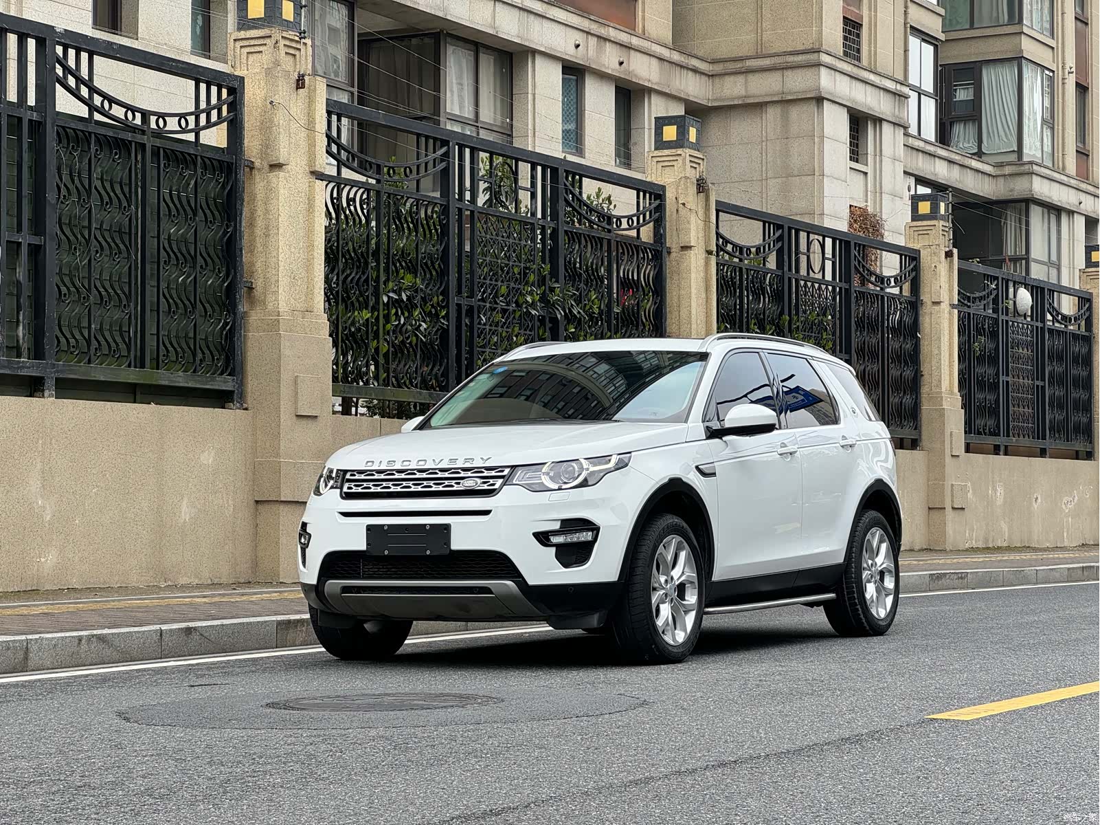 Land Rover Discovery, 2017 1