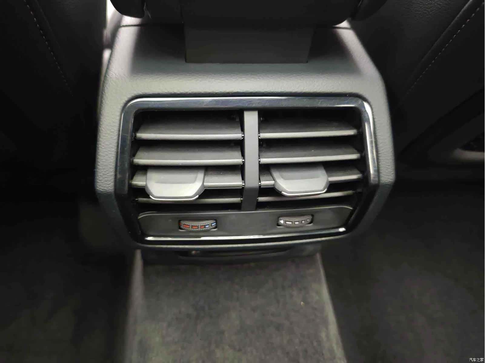 Audi Q3, 2022 12