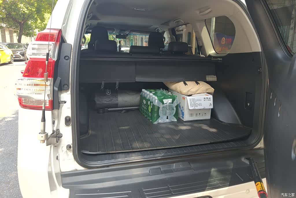 Toyota Prado, 2015 4