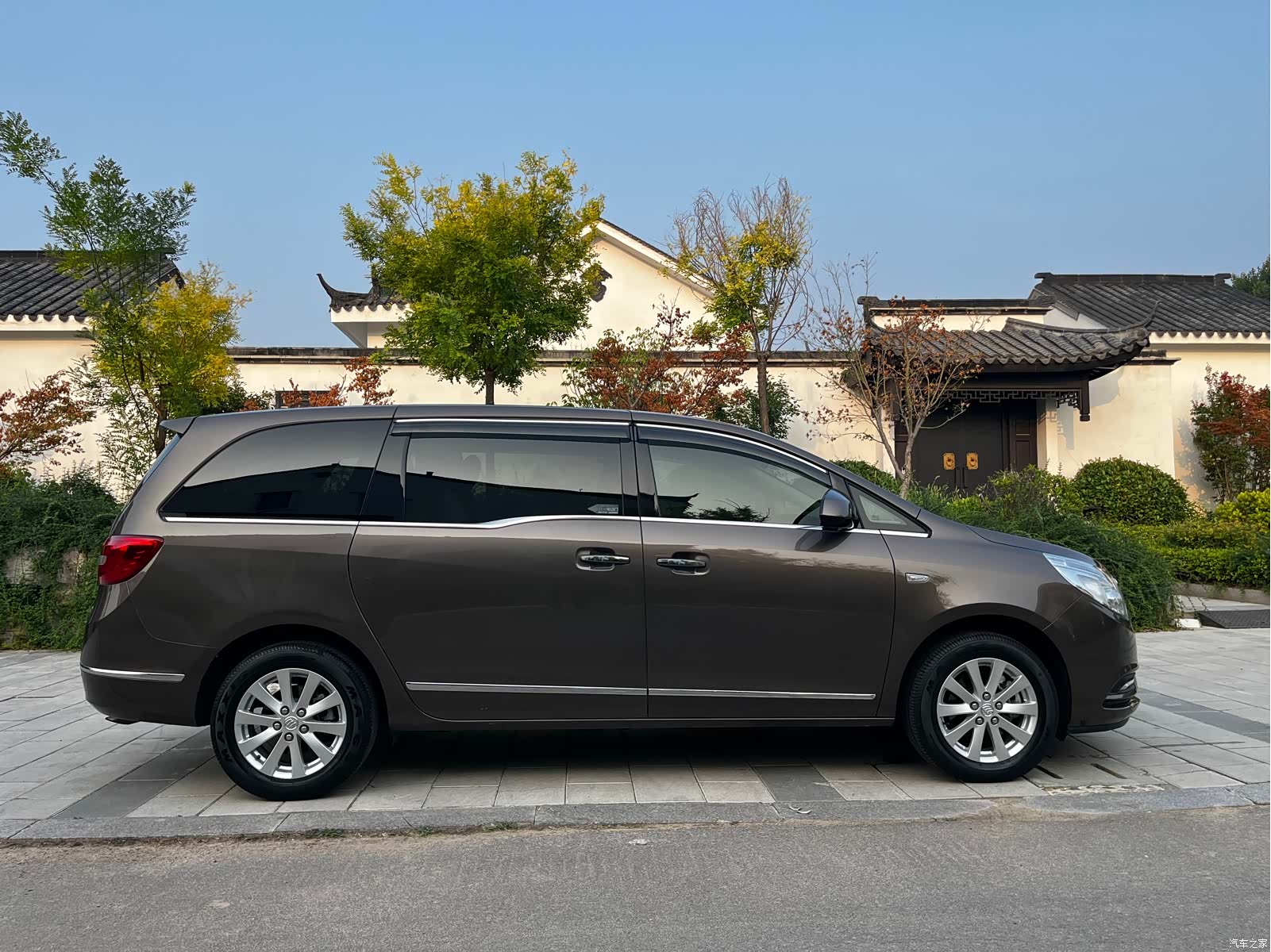 Buick GL8, 2017 4
