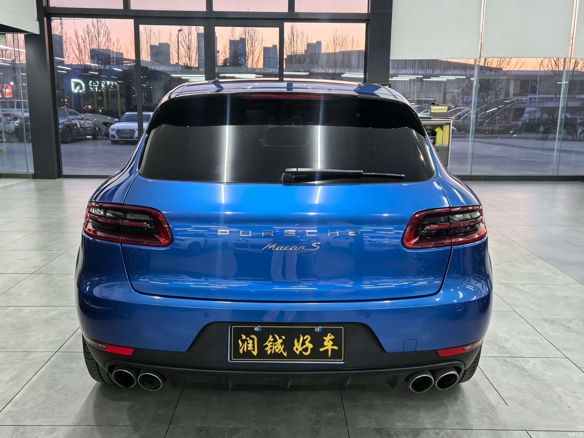 Porsche Macan, 2018 все фото