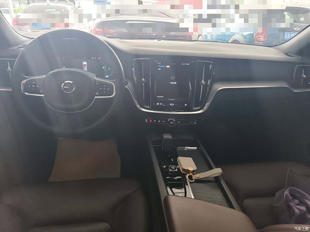 Volvo S60, 2023 10