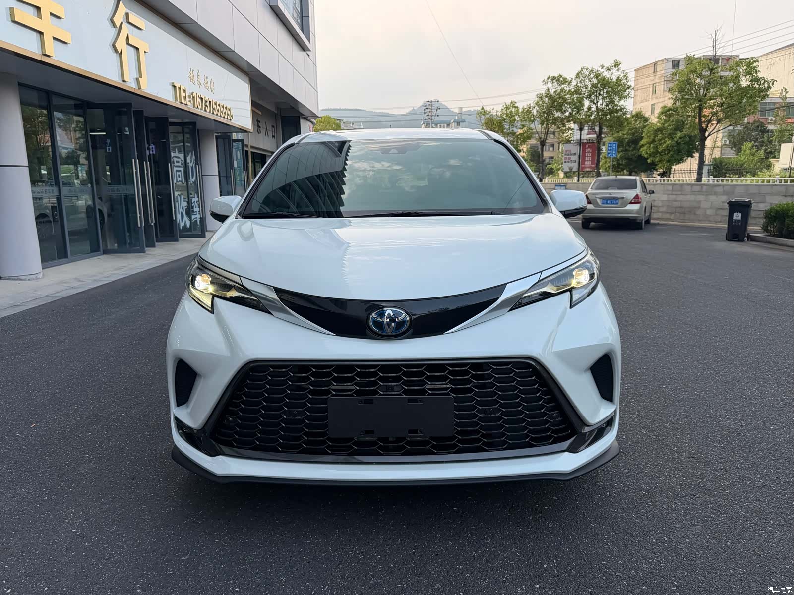 Toyota Granvia, 2023 2