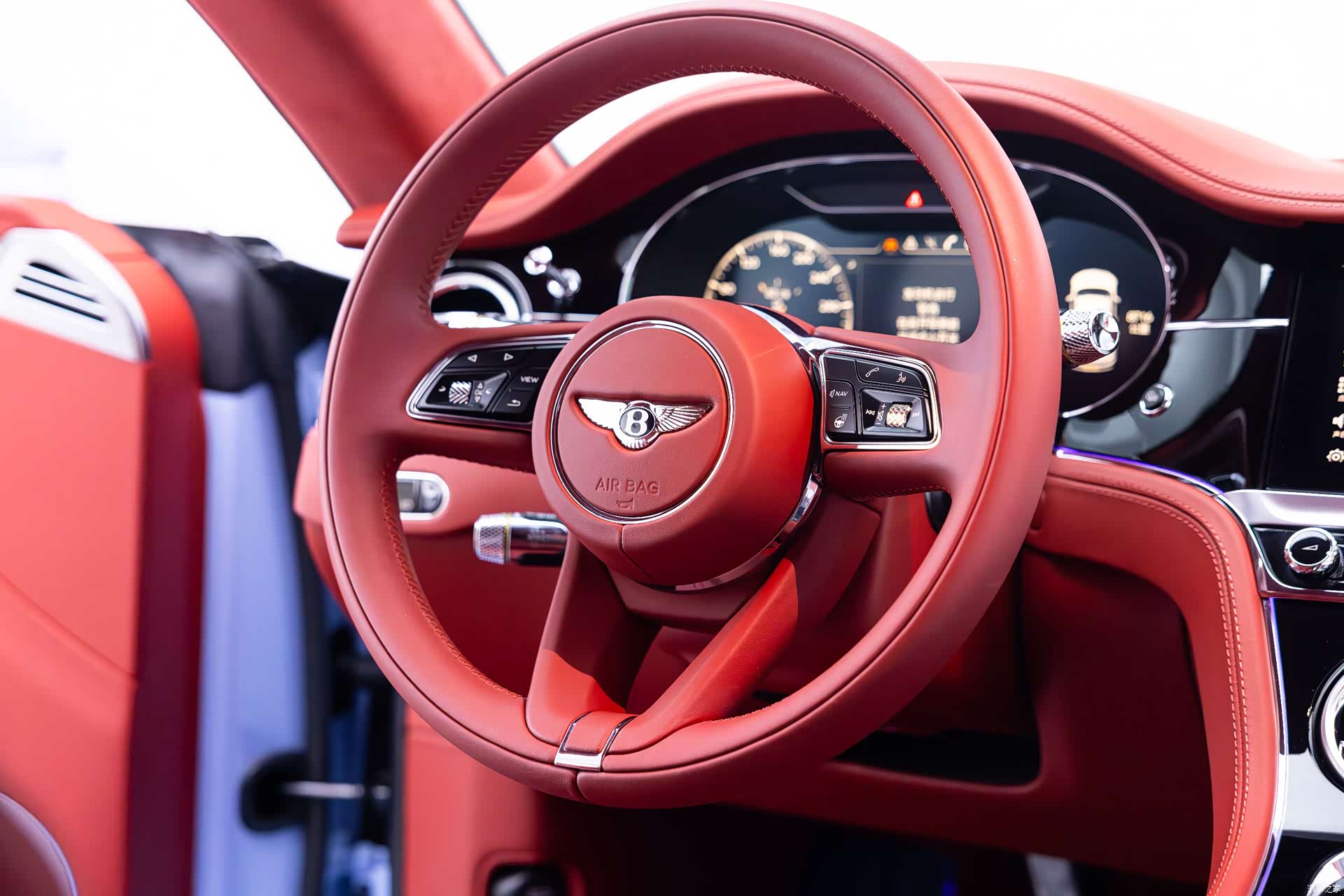 Bentley Continental GT, 2023 9