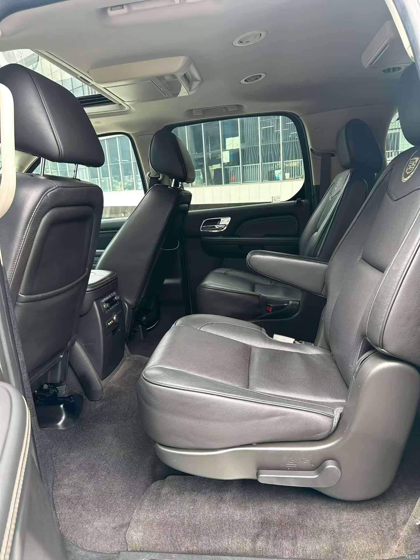 Cadillac Escalade, 2019 все фото