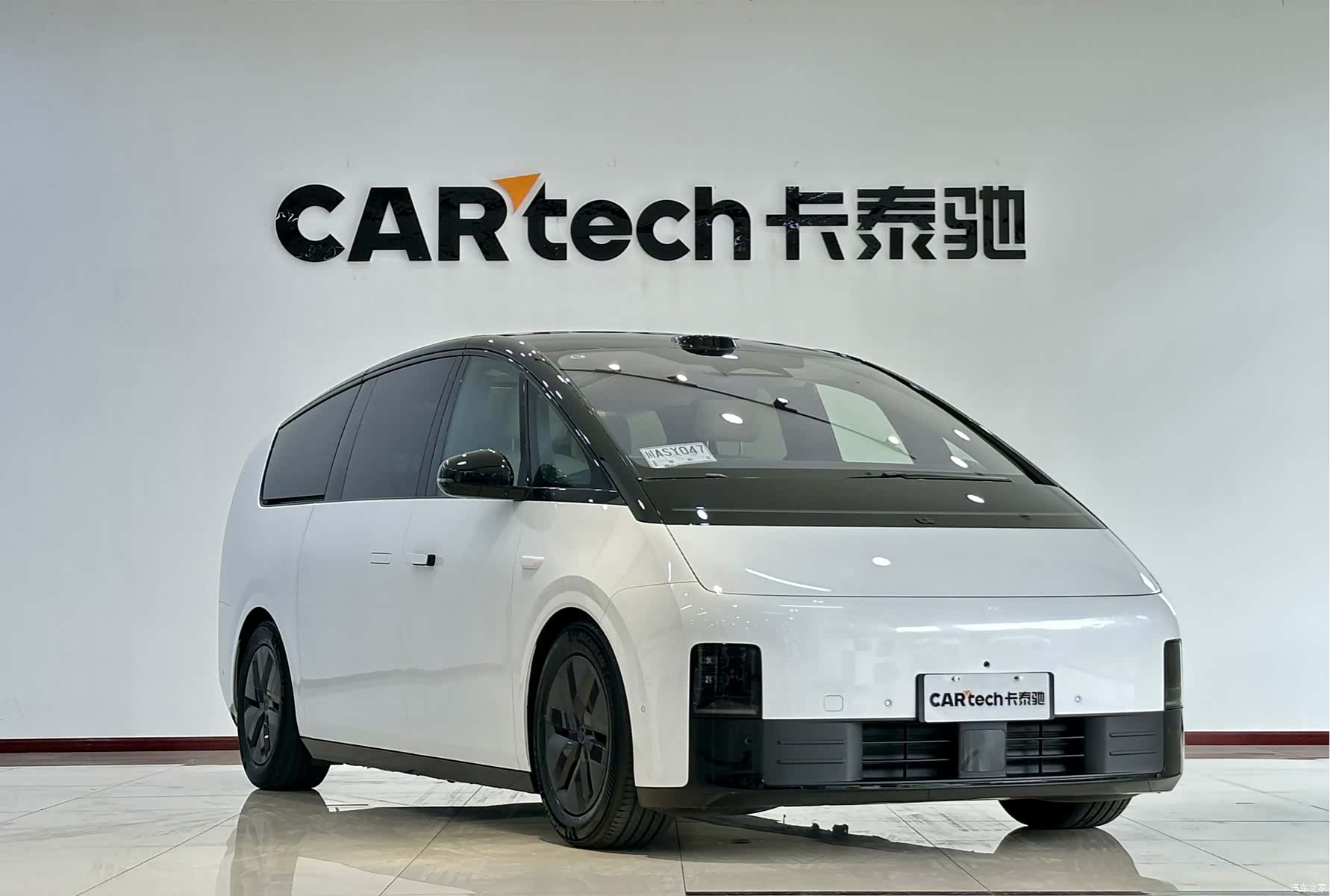 Li Auto MEGA, 2025 3