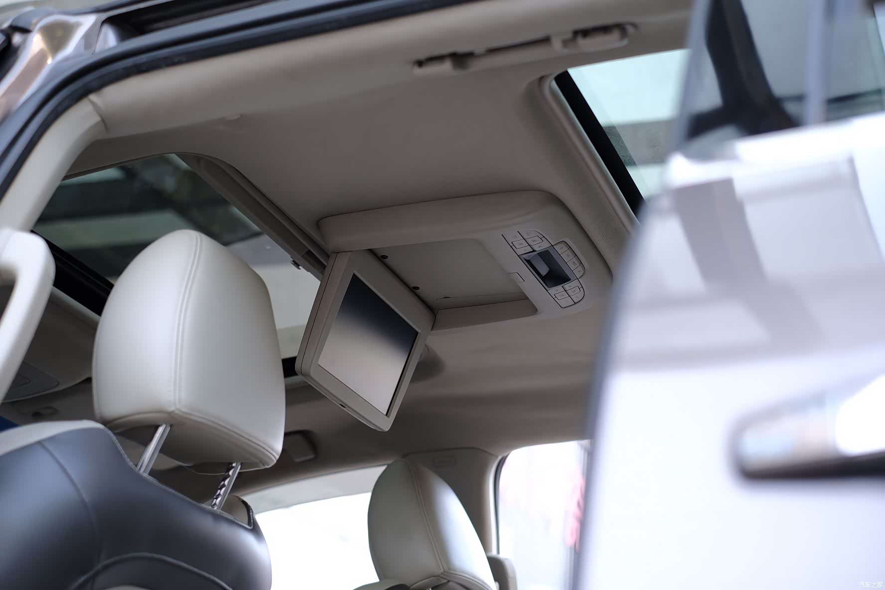 Buick GL8, 2011 29