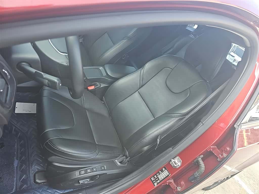 Volvo V40, 2018 15