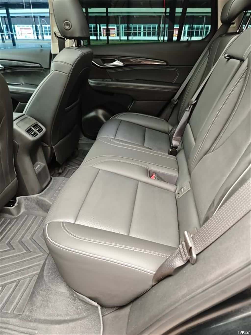 Buick Envision Plus, 2024 все фото
