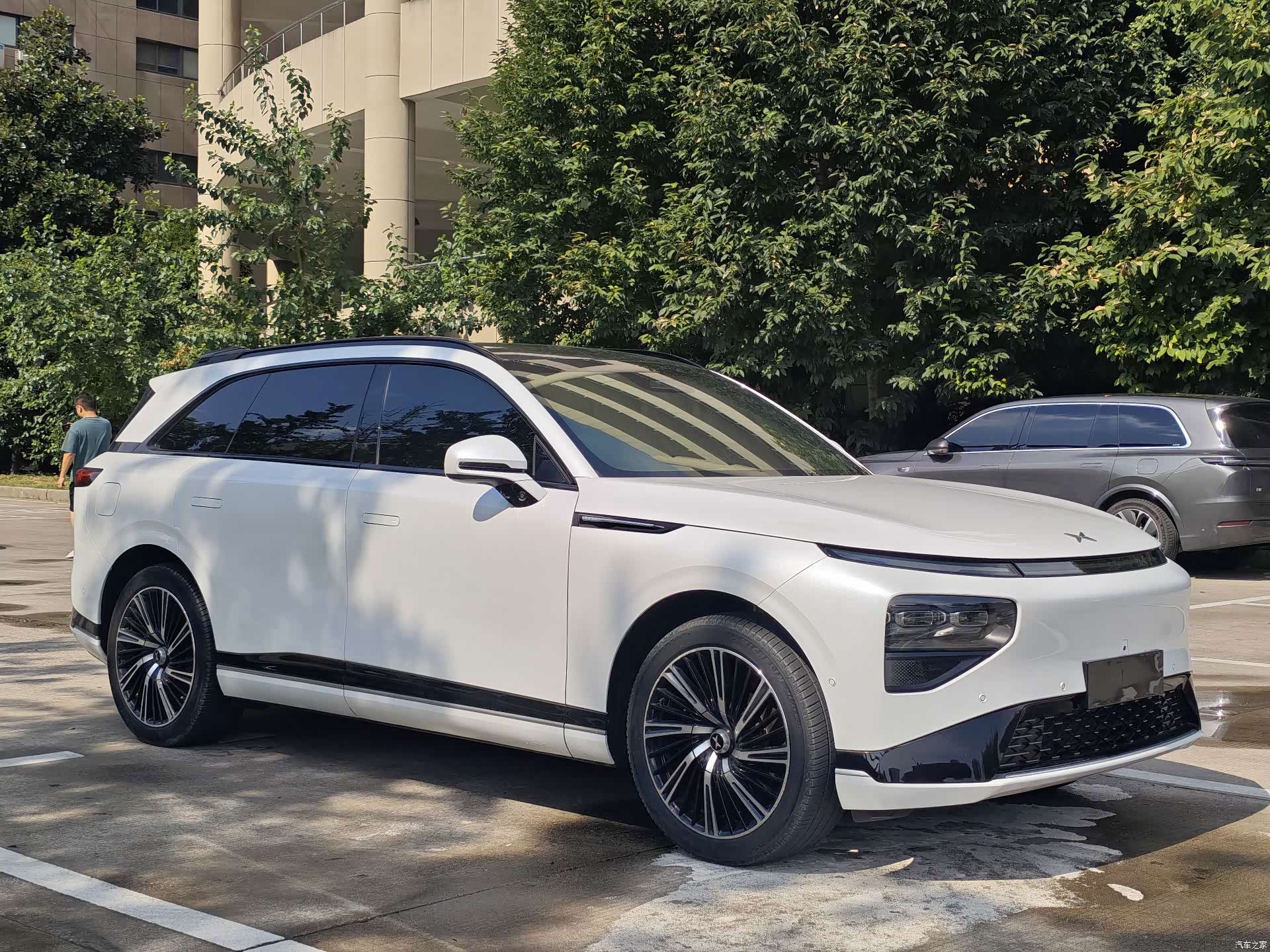Xpeng G9, 2023 3