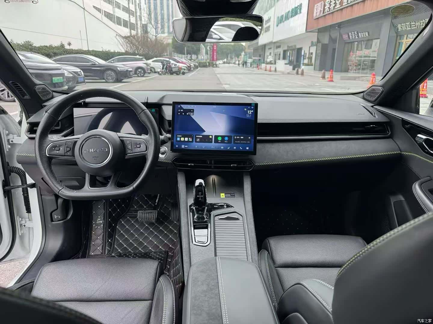 Lynk & Co 02, 2024 все фото